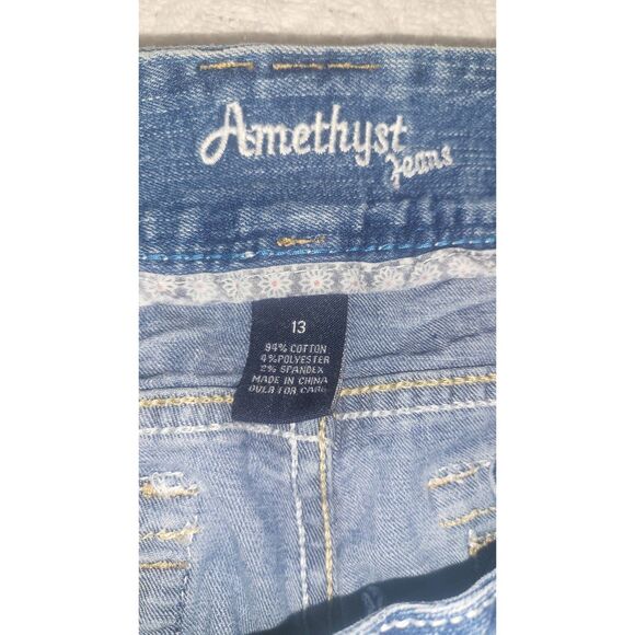 Amethyst Cropped Distressed Jeans Women's Blue EUC sz 13 - Picture 3 of 7